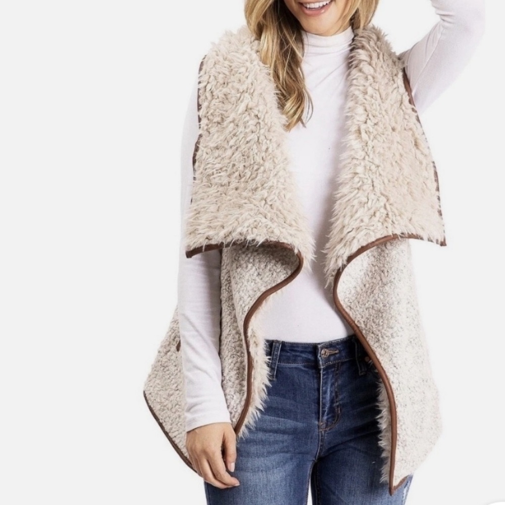 LOVE TREE Wool Blend Sherpa Tan Open Front Scandi Girl Boho Vest Size M